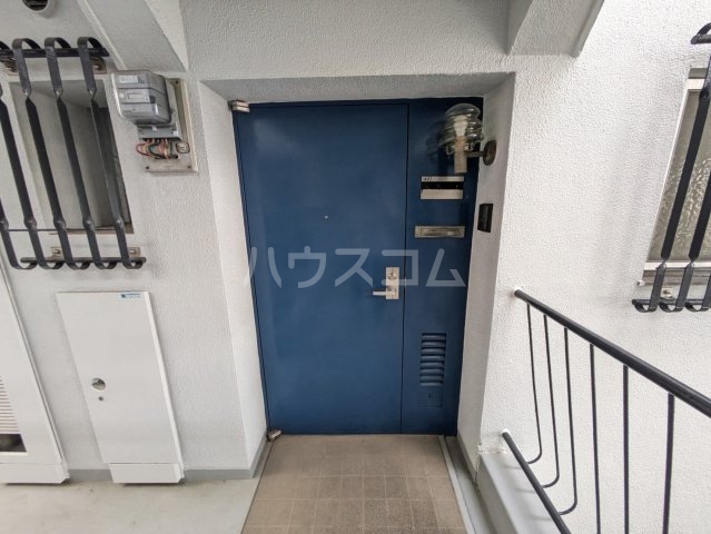 14/30 玄関