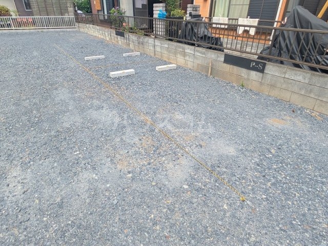 28/30 駐車場