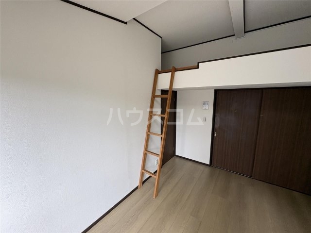4/18 寝室