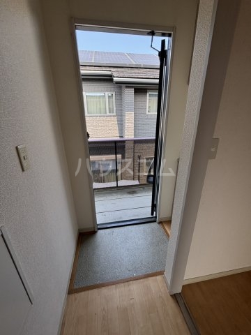 14/30 玄関