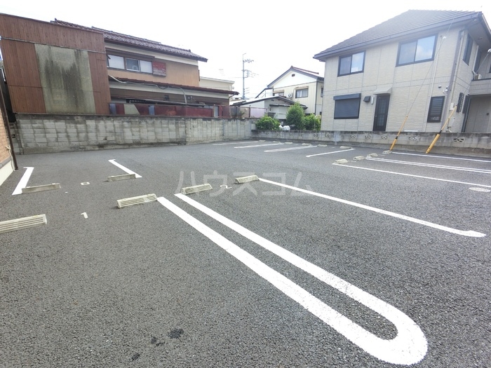21/23 駐車場