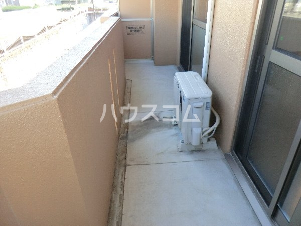 18/28 バルコニー