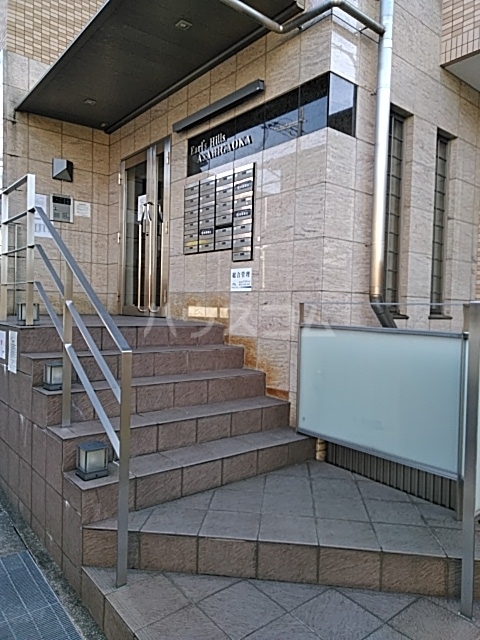 19/28 エントランス