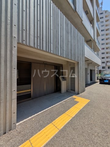 29/30 エントランス