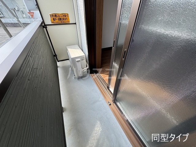 19/30 バルコニー