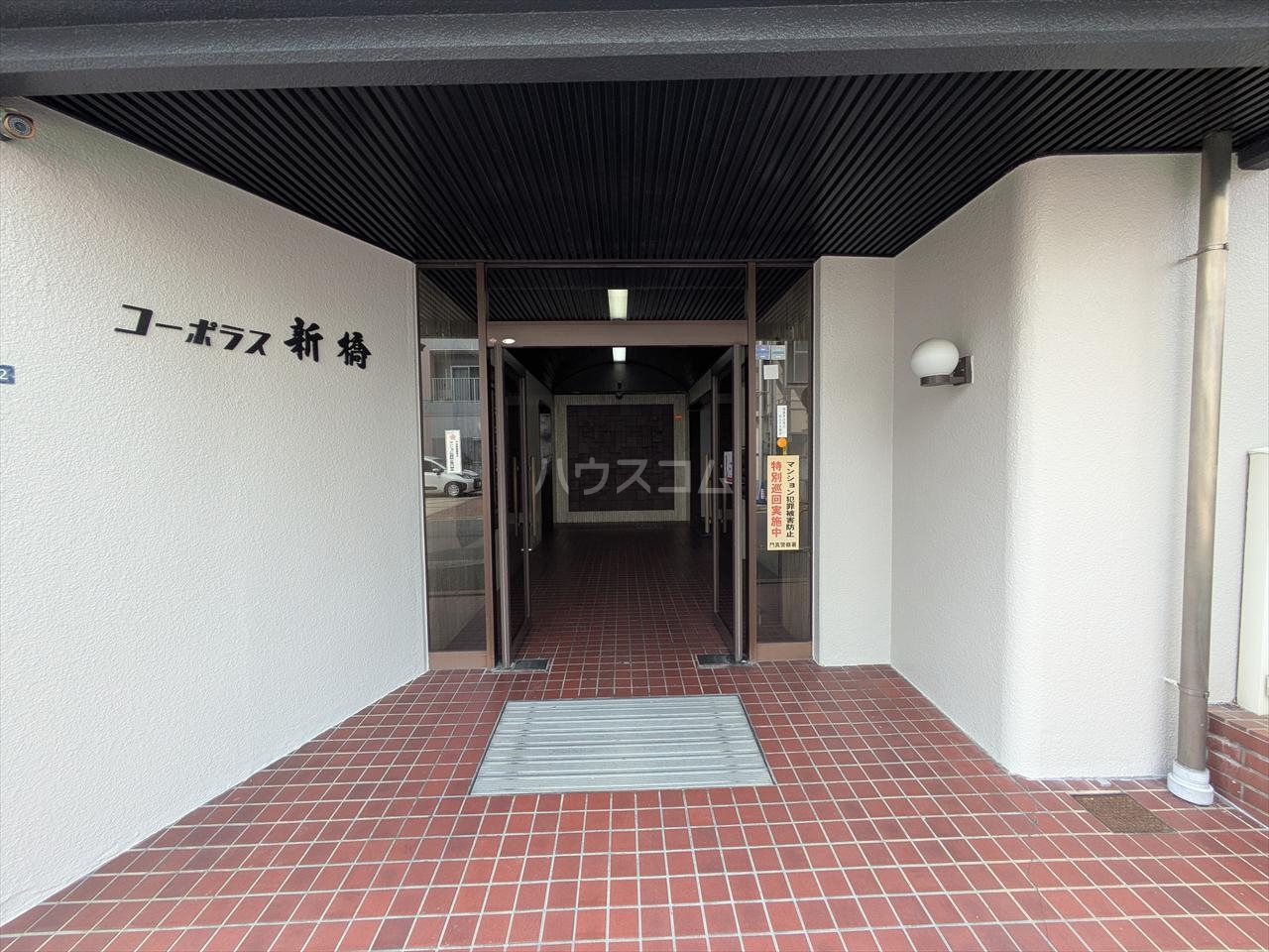 29/30 エントランス