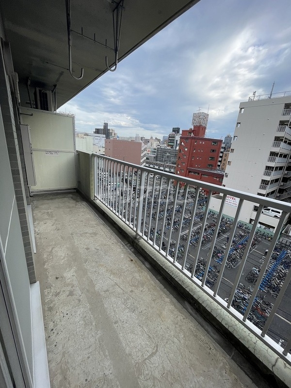19/30 バルコニー