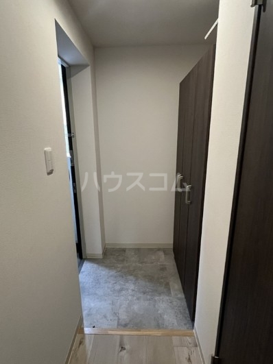 22/30 エントランス