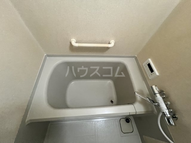 17/30 浴室