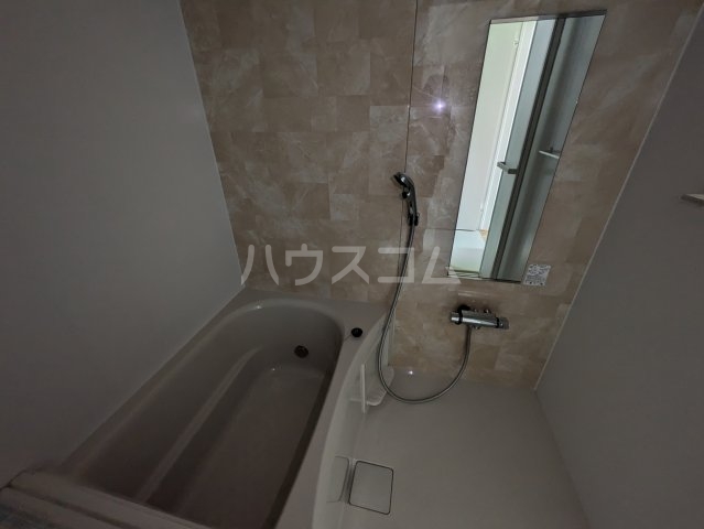 17/30 浴室