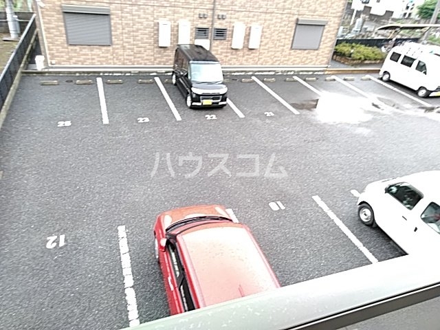 28/30 駐車場