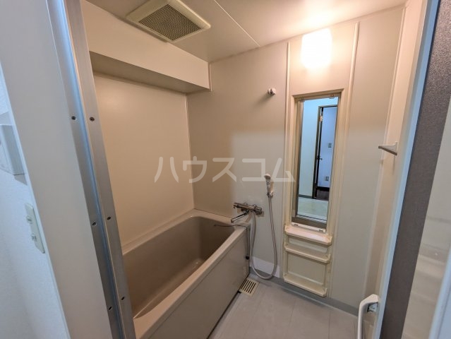 14/30 浴室