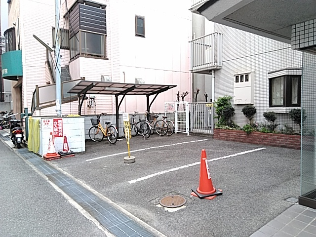 21/30 駐車場