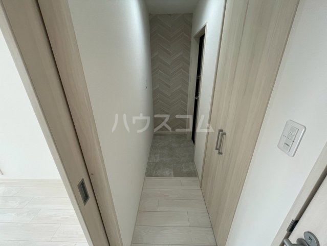13/30 玄関