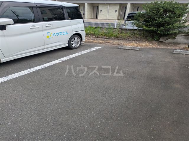19/26 駐車場