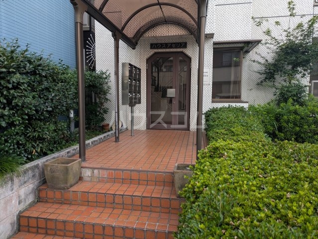 20/30 エントランス