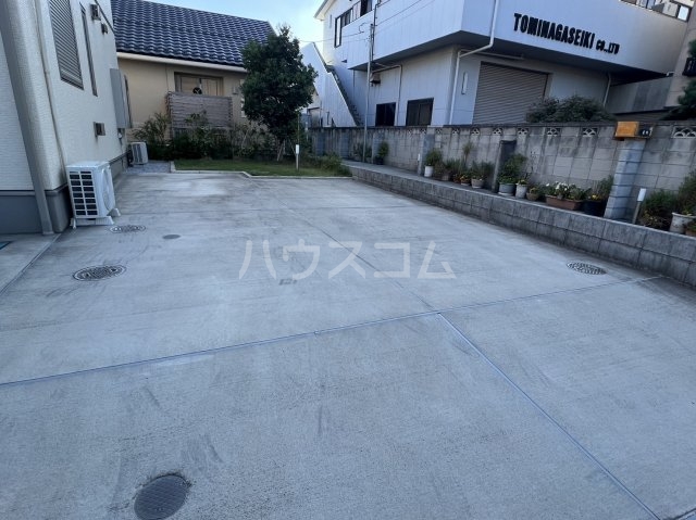 21/24 駐車場