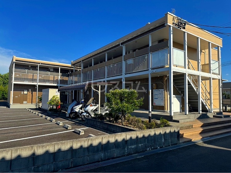 15/15 駐車場