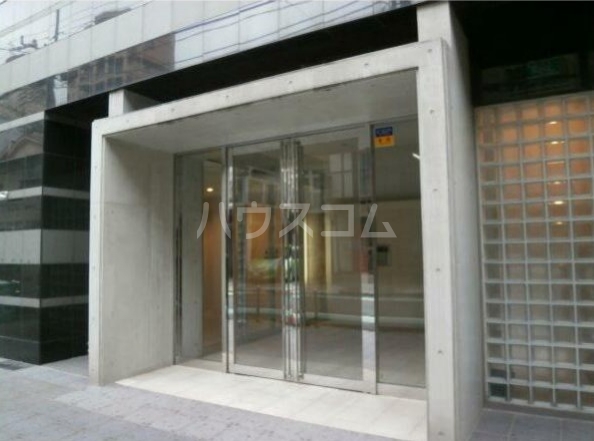 20/20 エントランス