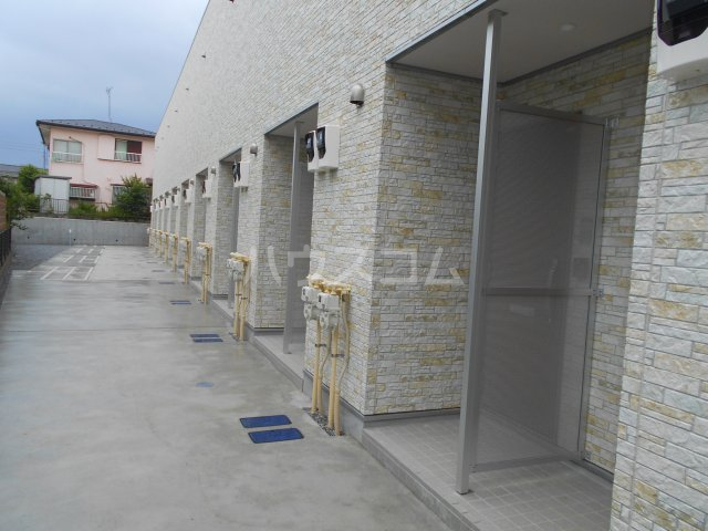 26/30 エントランス