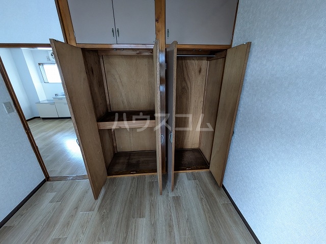 13/30 収納