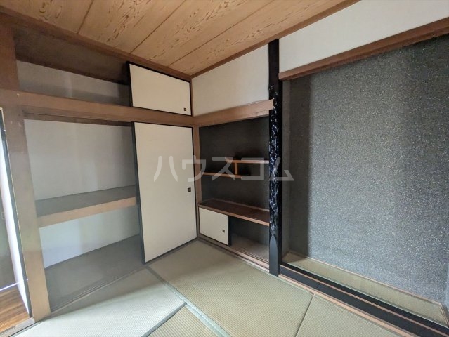 13/30 収納