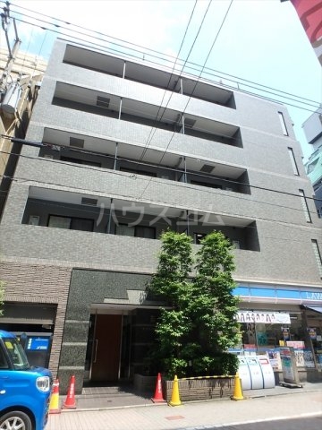 2/5 エントランス