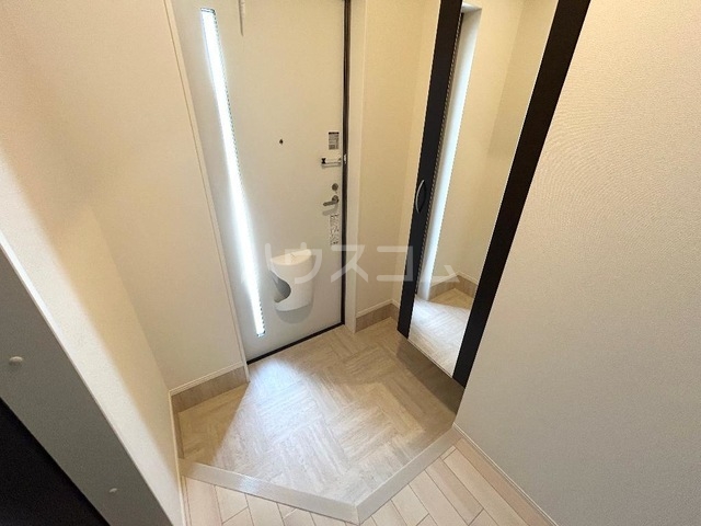 18/30 玄関