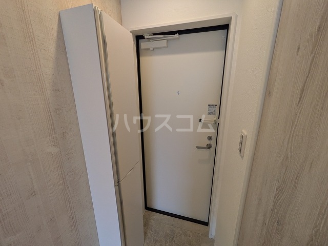 13/30 玄関