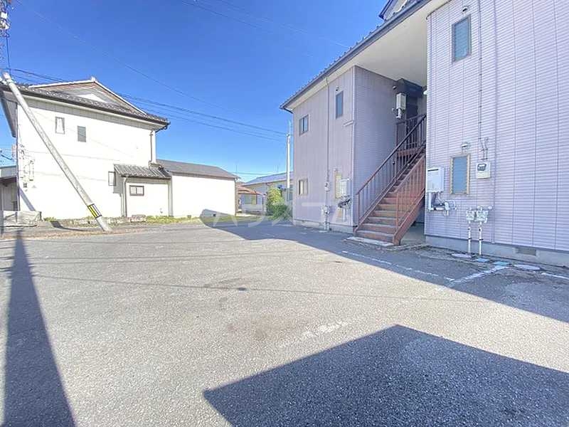 23/25 駐車場