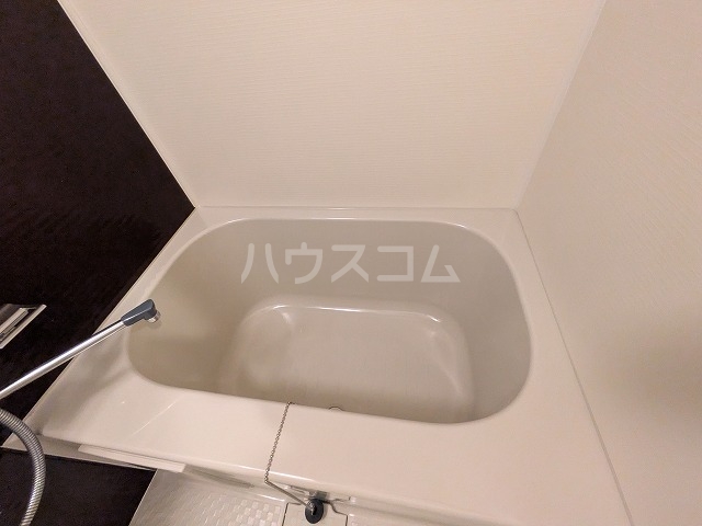 13/30 浴室