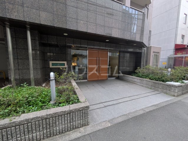 3/8 エントランス