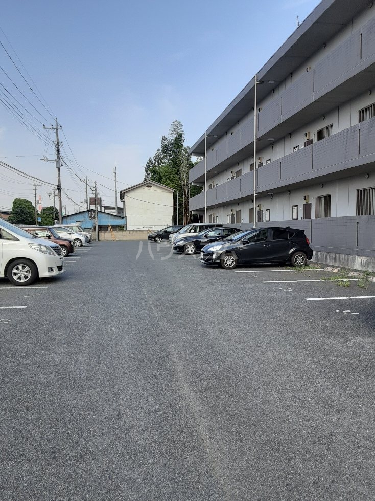 26/30 駐車場