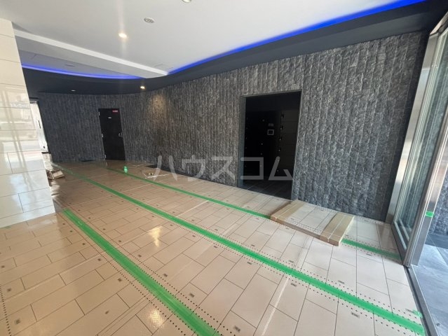 29/30 エントランス