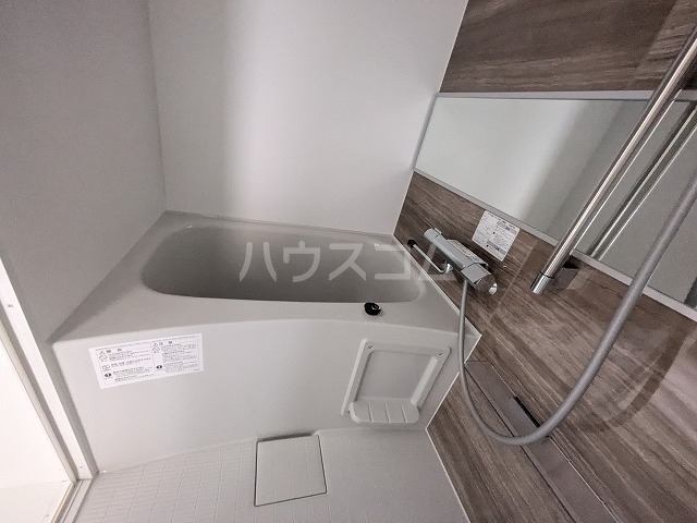 13/30 浴室