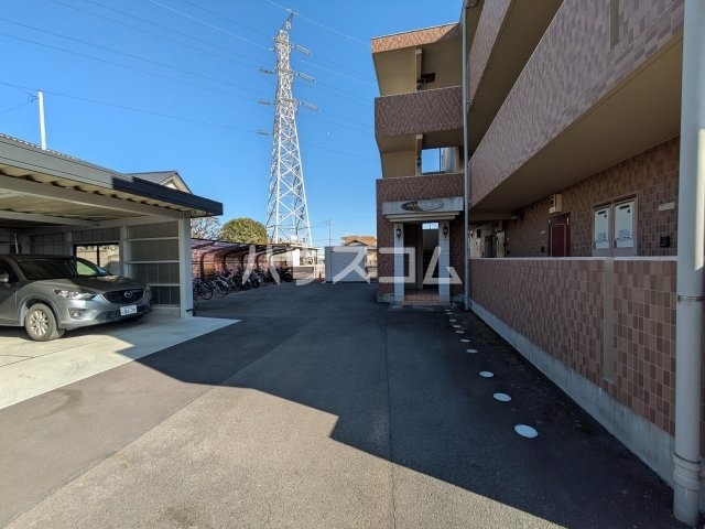 22/30 駐車場