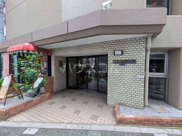 25/25 エントランス