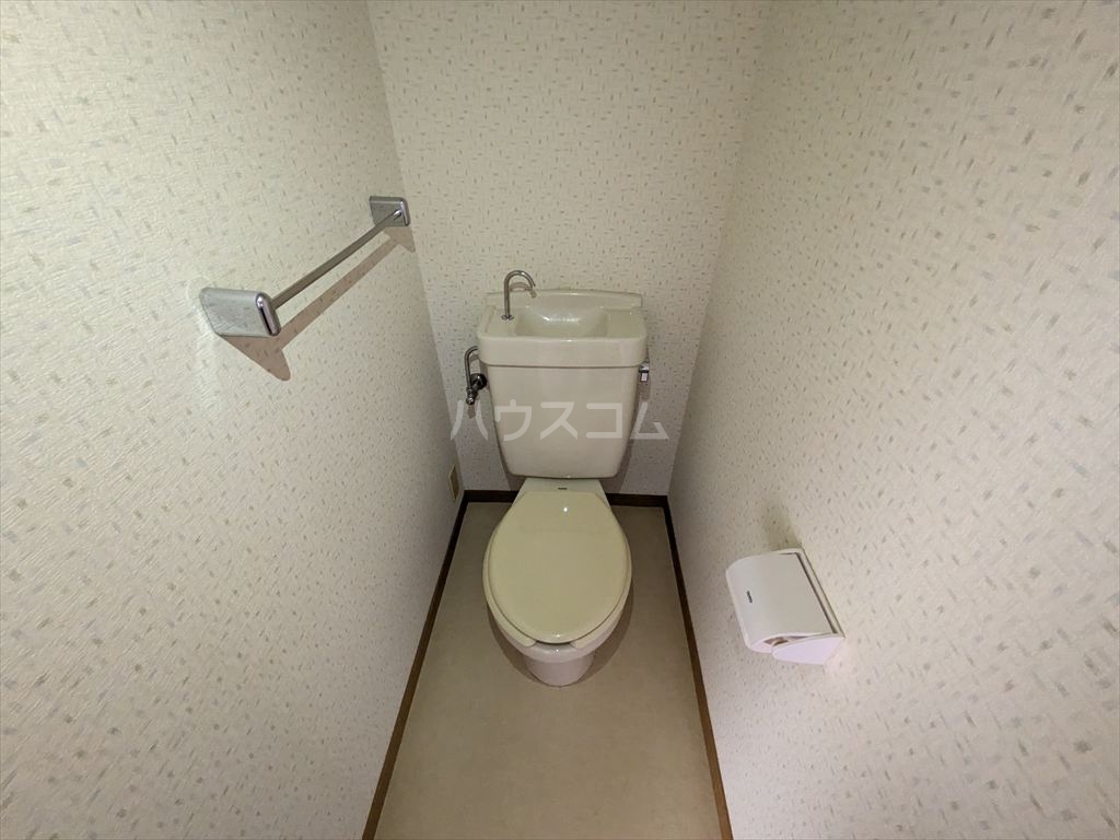 23/30 トイレ