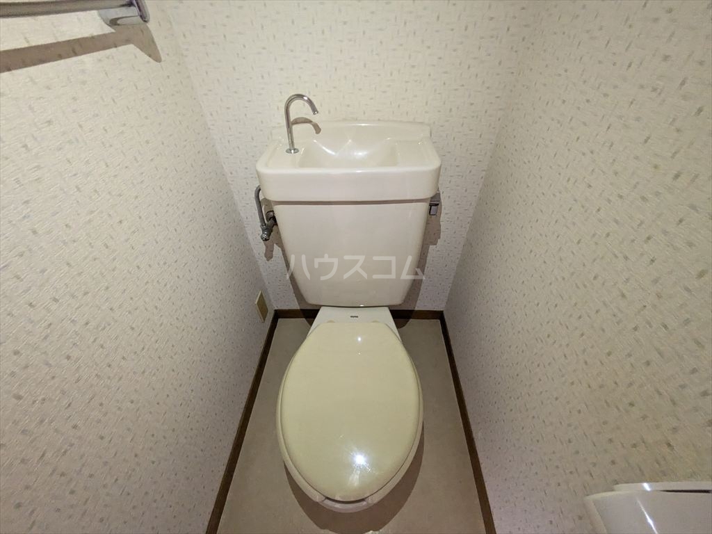 22/30 トイレ