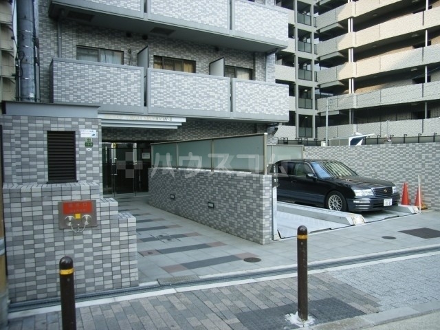 13/22 駐車場