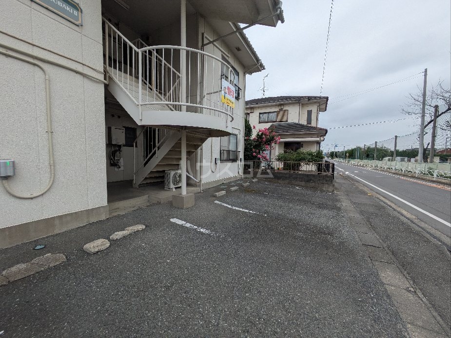 25/30 駐車場