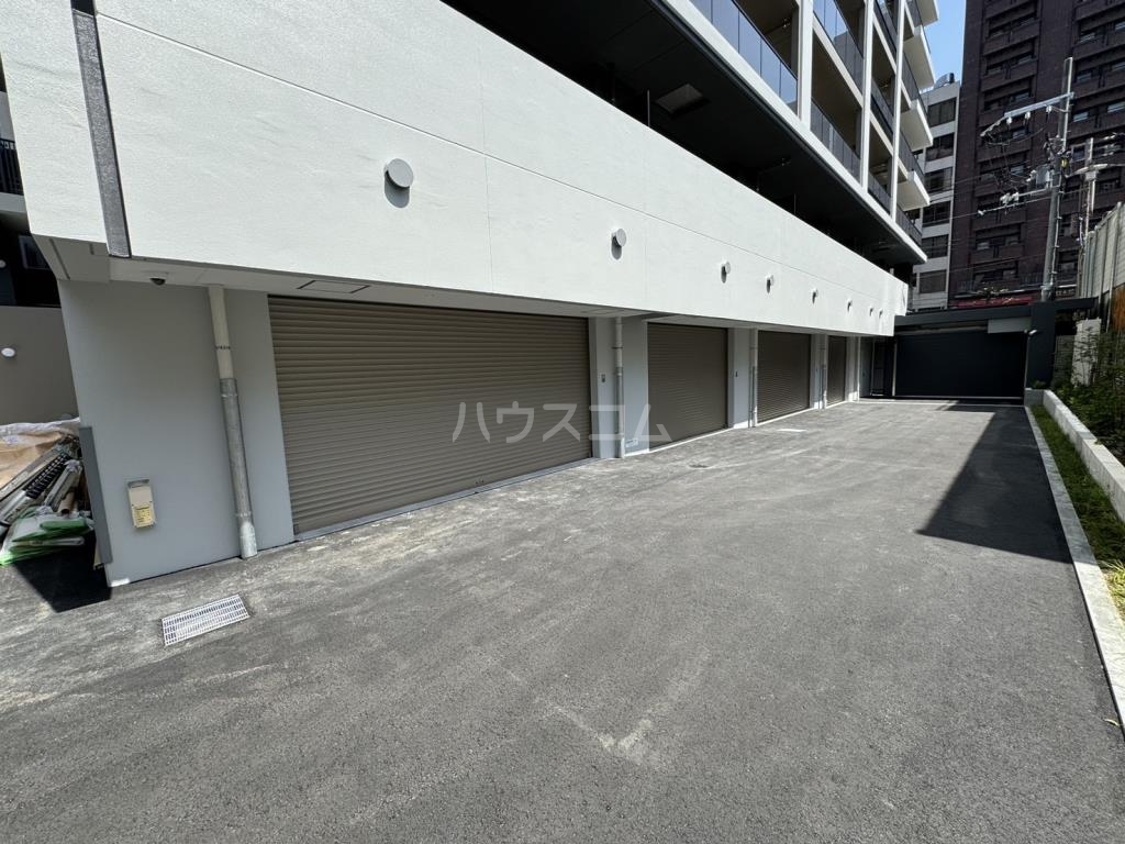 25/30 駐車場