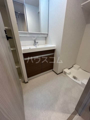 13/30 洗面