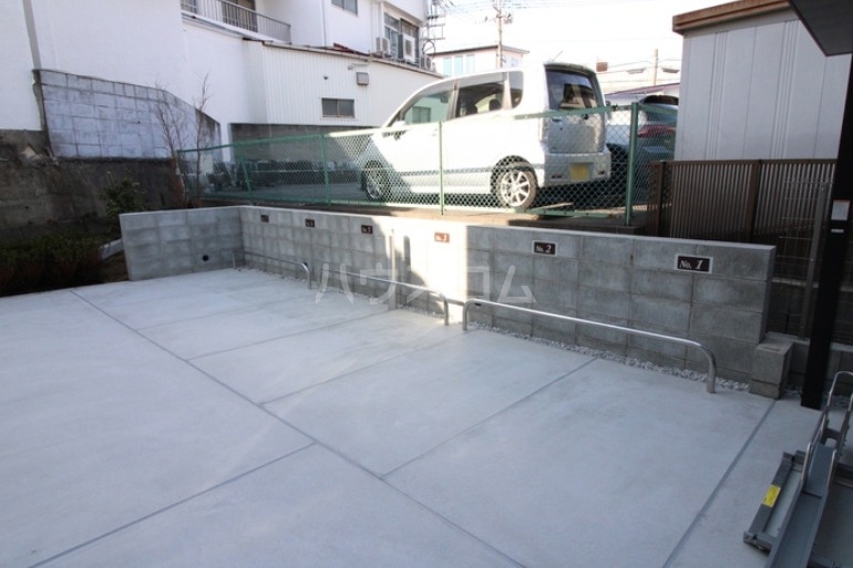 3/12 駐車場