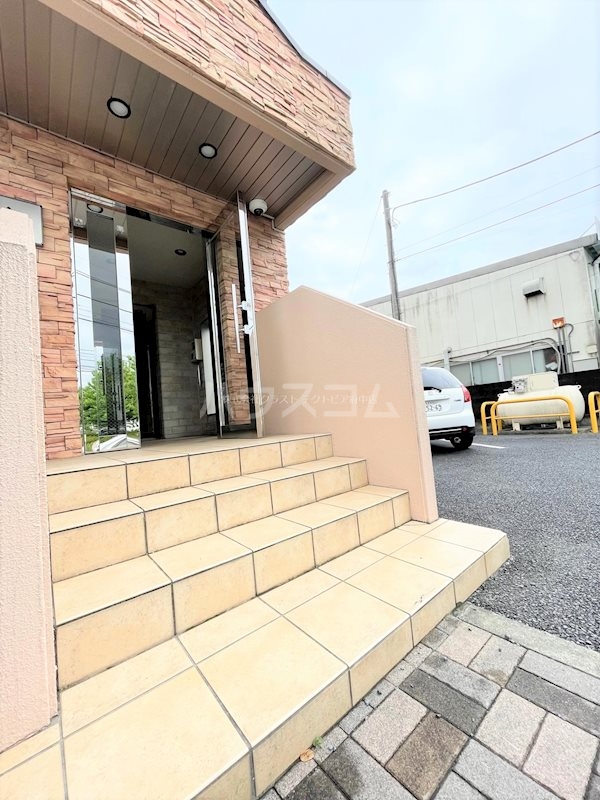 17/28 エントランス