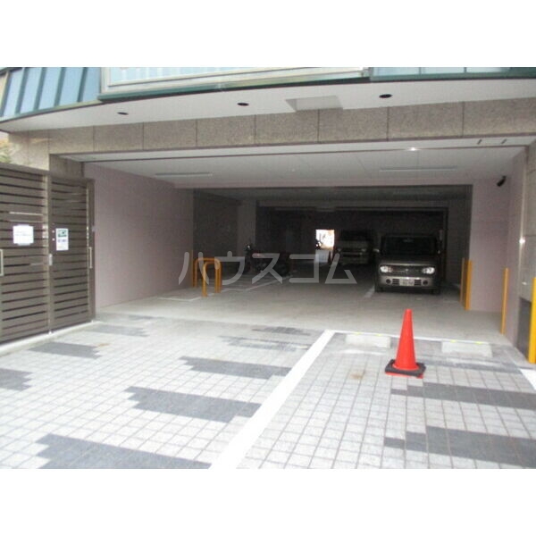 19/27 駐車場