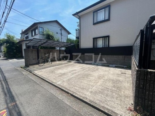 14/20 駐車場