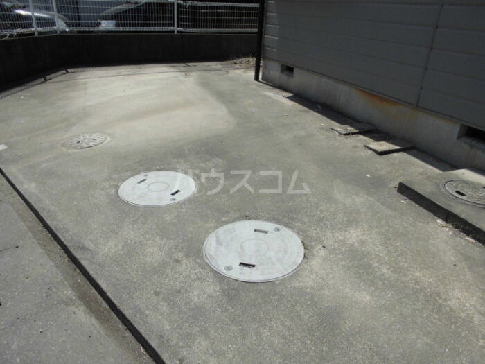 25/30 駐車場