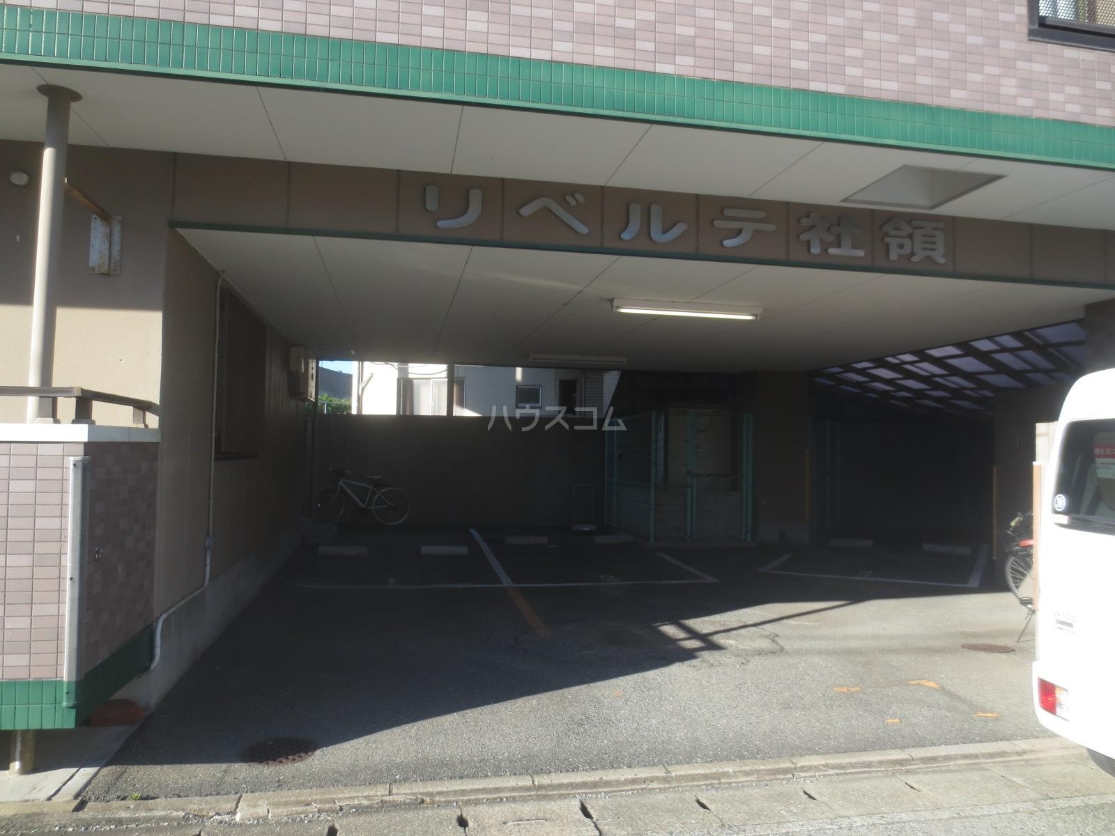 3/4 エントランス