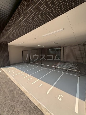 17/25 駐車場